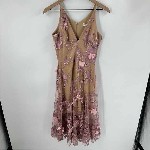 Dress the Population Audrey Dress XS  Pink 3D Floral Lace Plunge Fairycore Midi - Picture 2 of 13